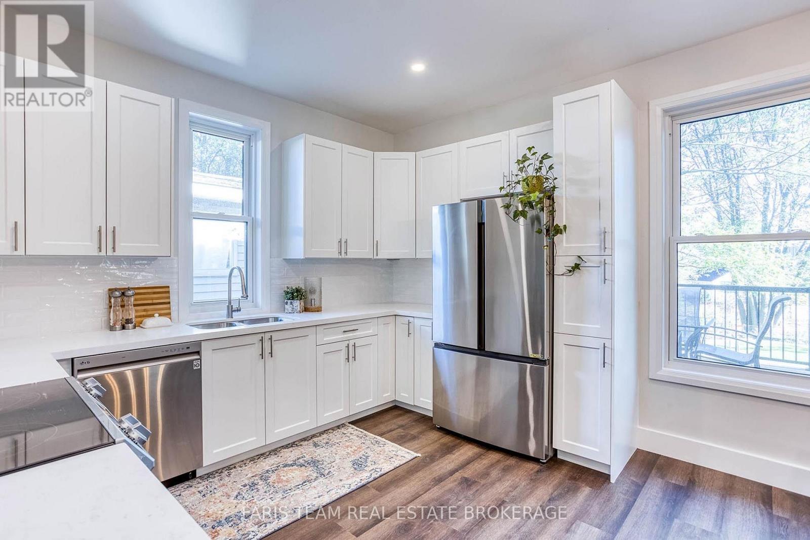 303 Anne Street N, Barrie (Sunnidale), Ontario  L4N 5M7 - Photo 6 - S13817488
