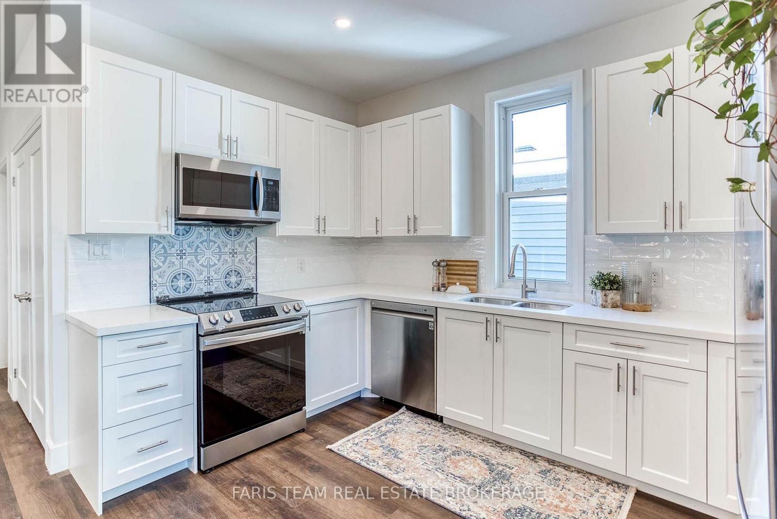 303 Anne Street N, Barrie (Sunnidale), Ontario  L4N 5M7 - Photo 8 - S13817488