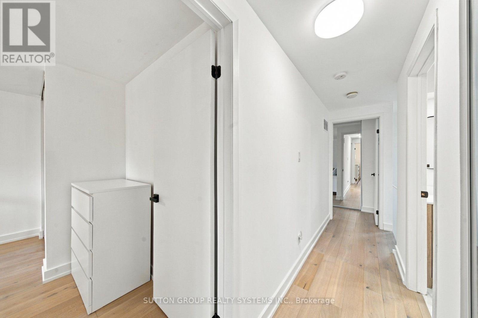 2250 Munn's Avenue, Oakville (Ro River Oaks), Ontario  L6H 3M8 - Photo 16 - W13817440