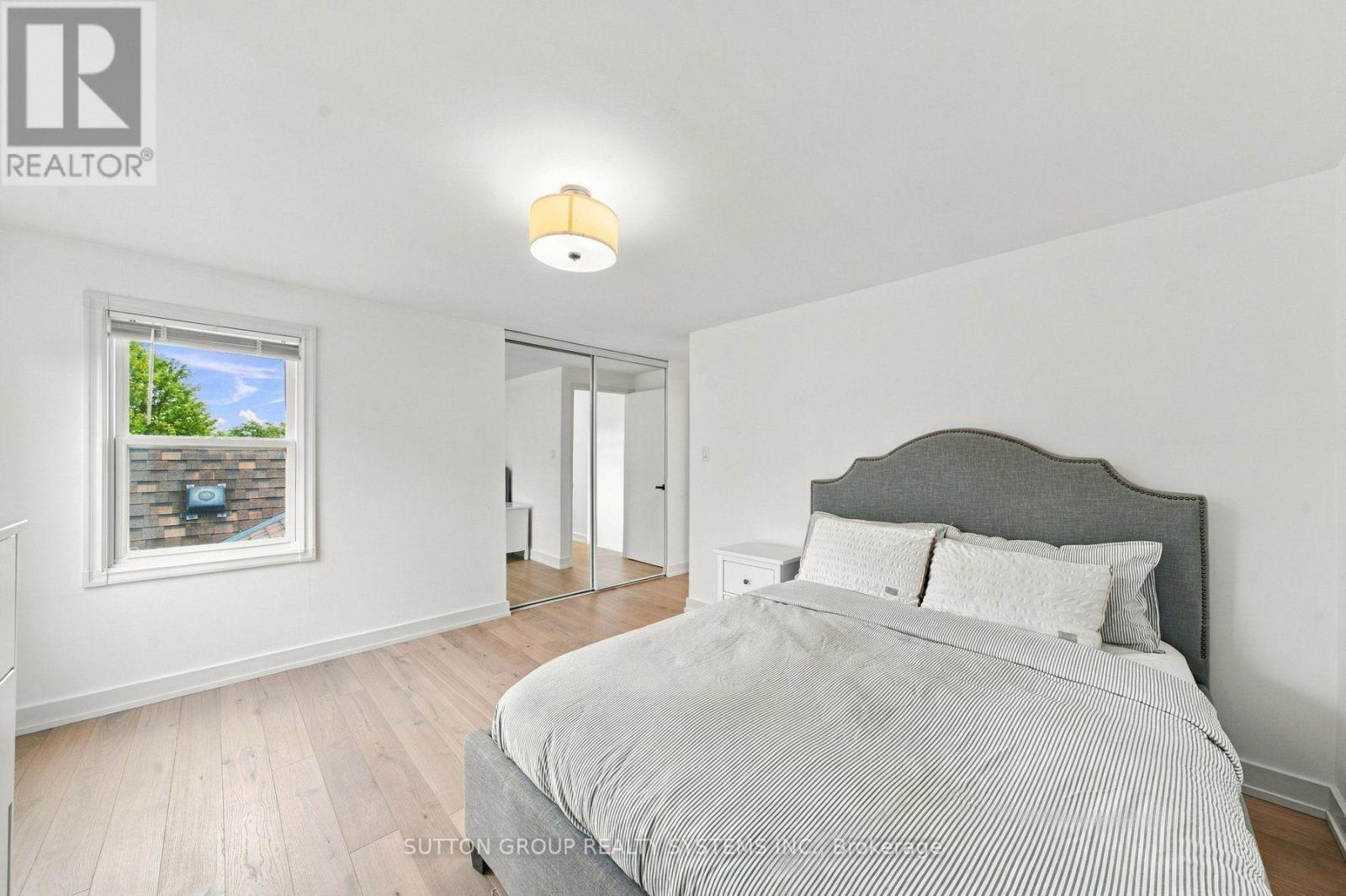 2250 Munn's Avenue, Oakville (Ro River Oaks), Ontario  L6H 3M8 - Photo 18 - W13817440