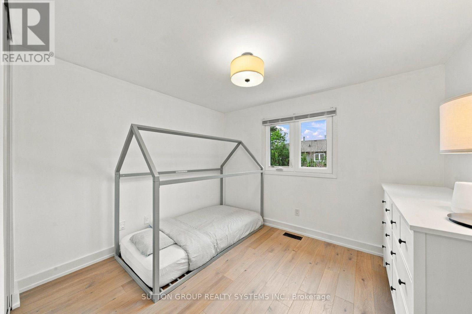 2250 Munn's Avenue, Oakville (Ro River Oaks), Ontario  L6H 3M8 - Photo 19 - W13817440