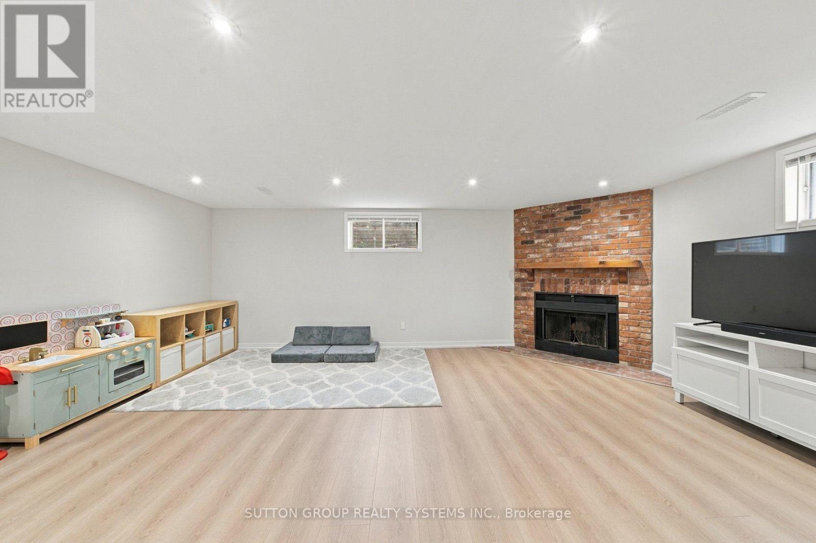 2250 Munn's Avenue, Oakville (Ro River Oaks), Ontario  L6H 3M8 - Photo 25 - W13817440