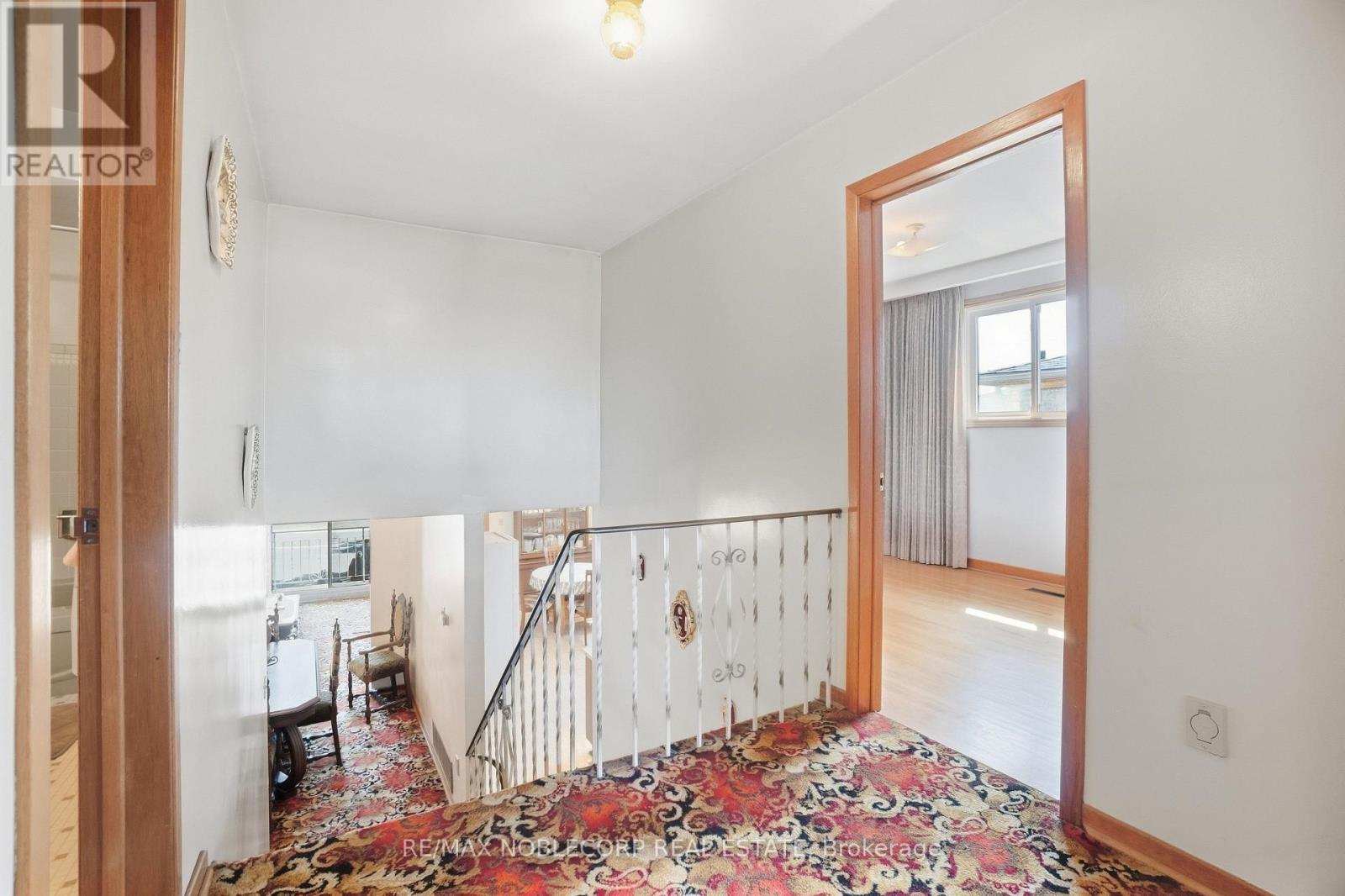 81 Blossom Crescent, Toronto (Glenfield-Jane Heights), Ontario  M3N 2B1 - Photo 15 - W13817562
