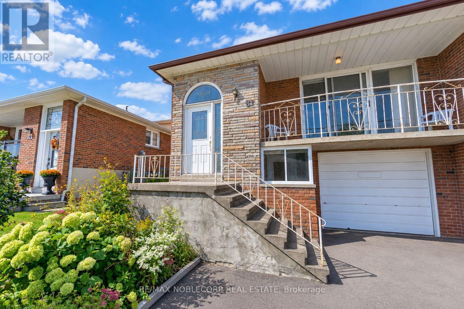 81 Blossom Crescent, Toronto (Glenfield-Jane Heights), Ontario  M3N 2B1 - Photo 3 - W13817562