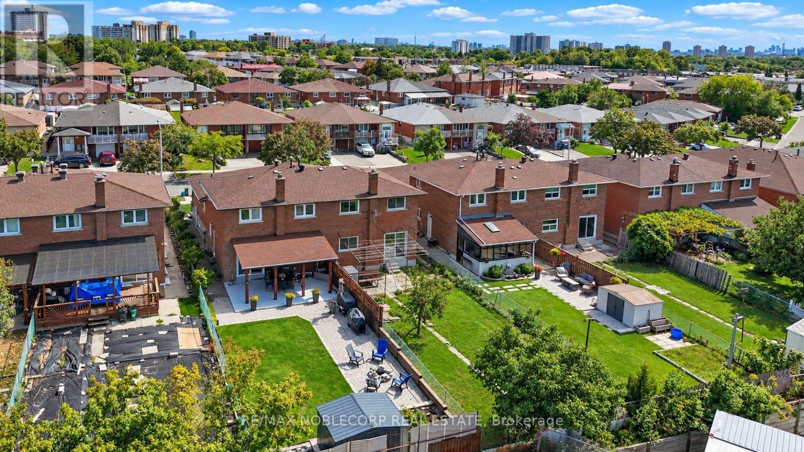 81 Blossom Crescent, Toronto (Glenfield-Jane Heights), Ontario  M3N 2B1 - Photo 33 - W13817562