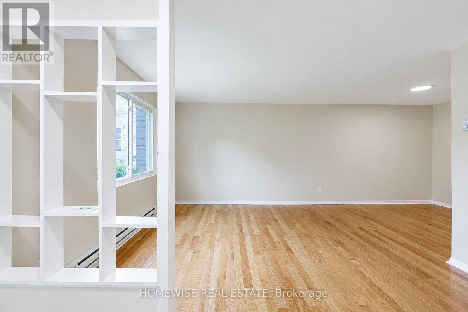 40 - 1350 Winding Trail, Mississauga (Applewood), Ontario  L4Y 2T8 - Photo 3 - W13817566