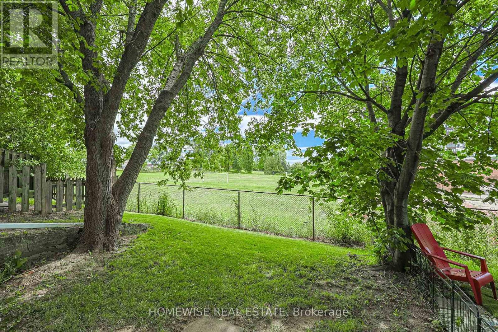 40 - 1350 Winding Trail, Mississauga (Applewood), Ontario  L4Y 2T8 - Photo 37 - W13817566