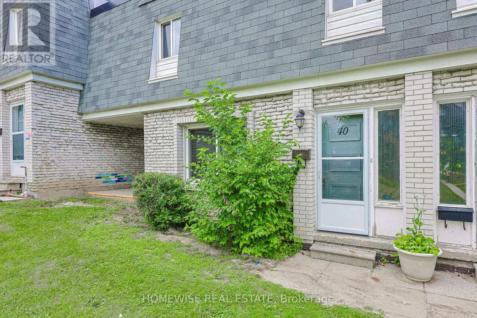 40 - 1350 Winding Trail, Mississauga (Applewood), Ontario  L4Y 2T8 - Photo 44 - W13817566
