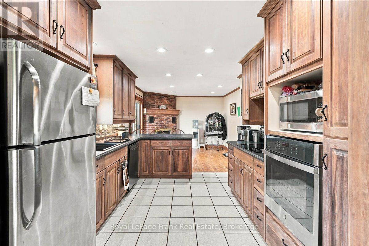 178 Roblin Road, Quinte West (Sidney Ward), Ontario  K8N 4Z5 - Photo 11 - X13817476