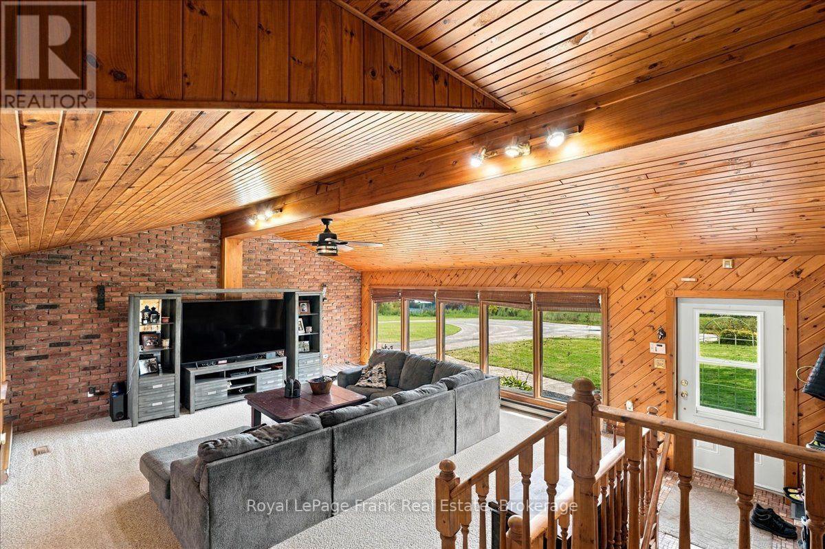 178 Roblin Road, Quinte West (Sidney Ward), Ontario  K8N 4Z5 - Photo 35 - X13817476