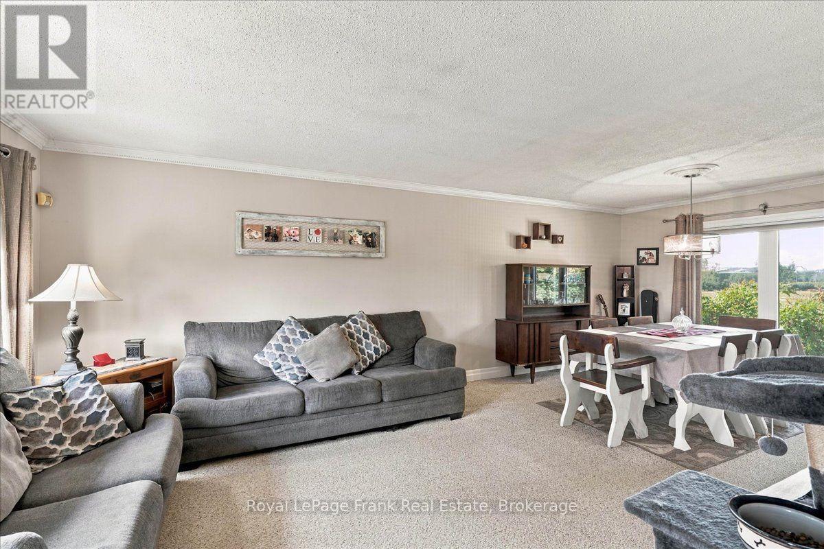 178 Roblin Road, Quinte West (Sidney Ward), Ontario  K8N 4Z5 - Photo 4 - X13817476
