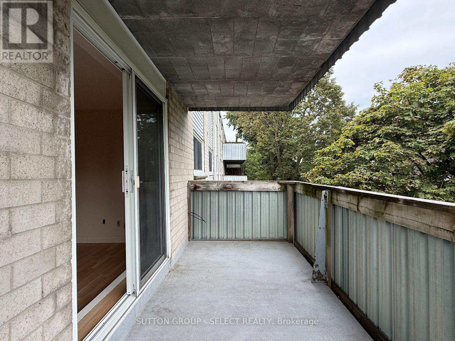 203 - 80 Breckenridge Drive, Kitchener, Ontario  N2B 2N9 - Photo 10 - X13813606