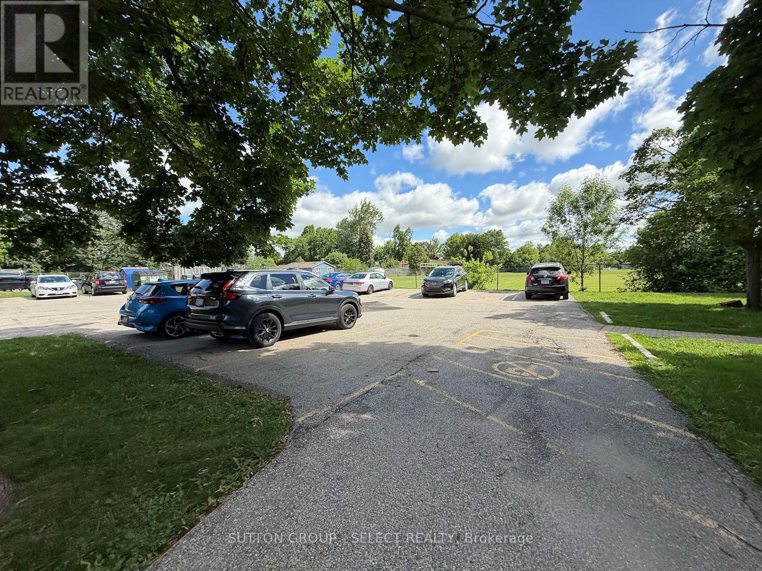203 - 80 Breckenridge Drive, Kitchener, Ontario  N2B 2N9 - Photo 28 - X13813606