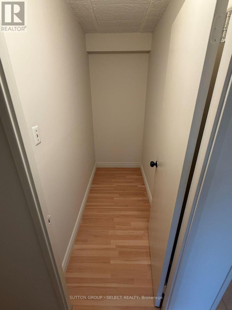203 - 80 Breckenridge Drive, Kitchener, Ontario  N2B 2N9 - Photo 13 - X13813606