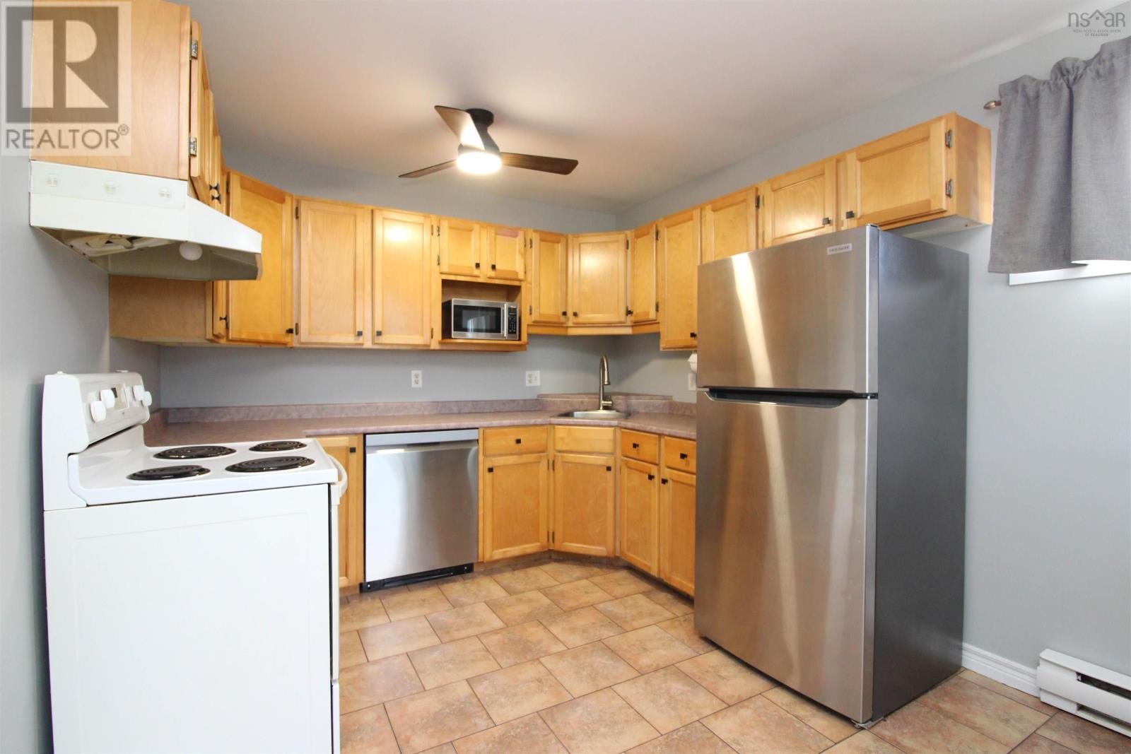 26 Johnson Avenue photo 10