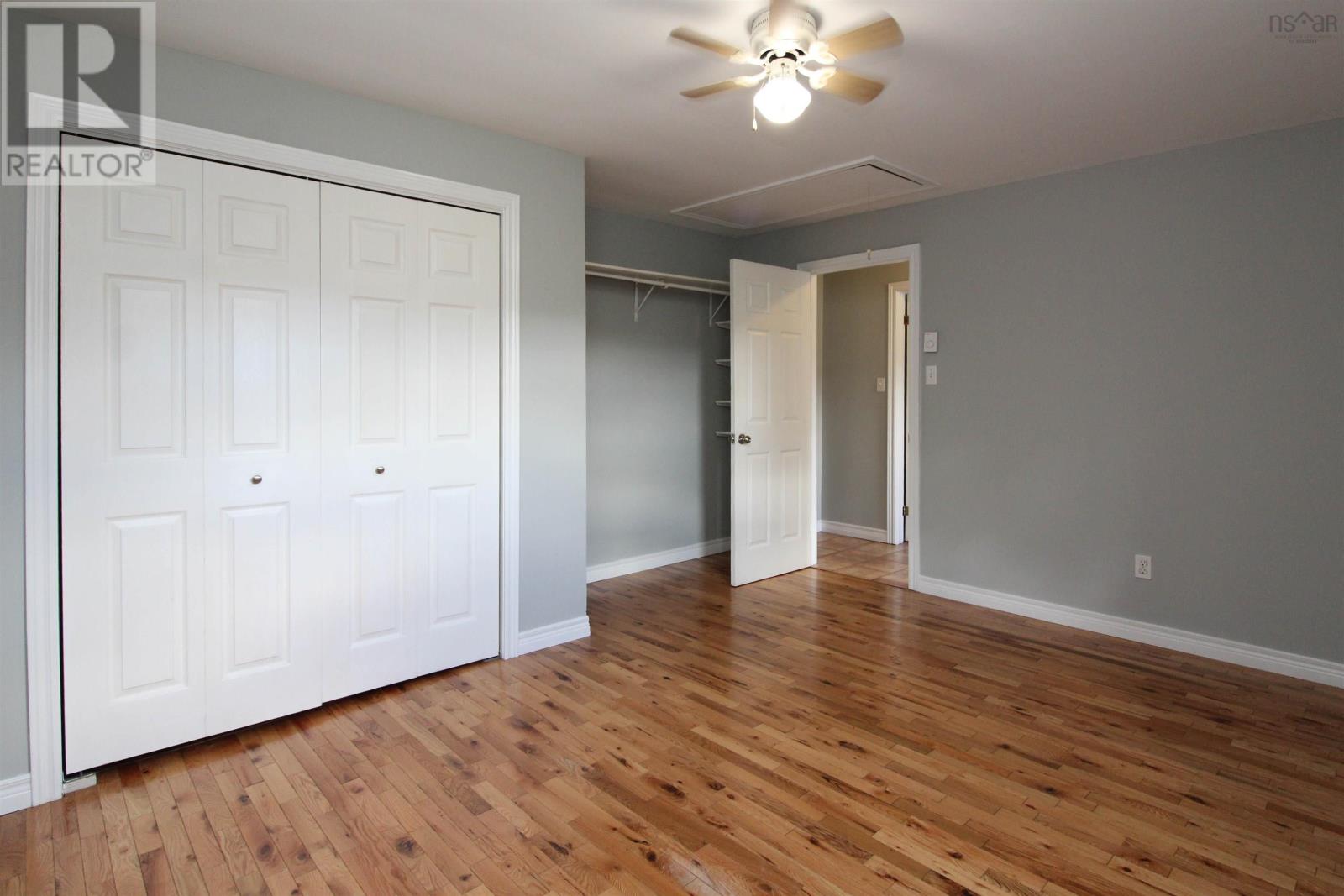 26 Johnson Avenue photo 16