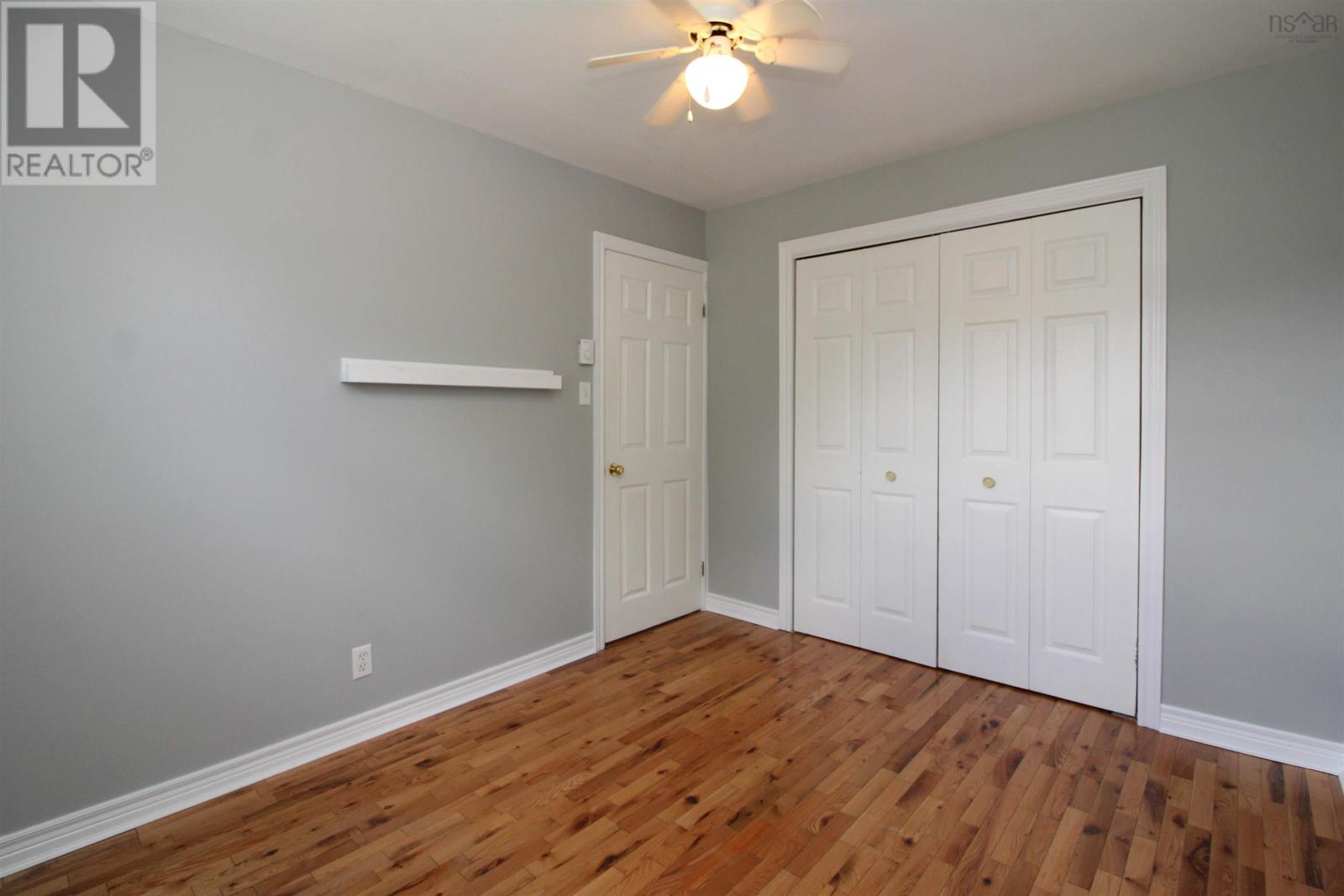 26 Johnson Avenue photo 23