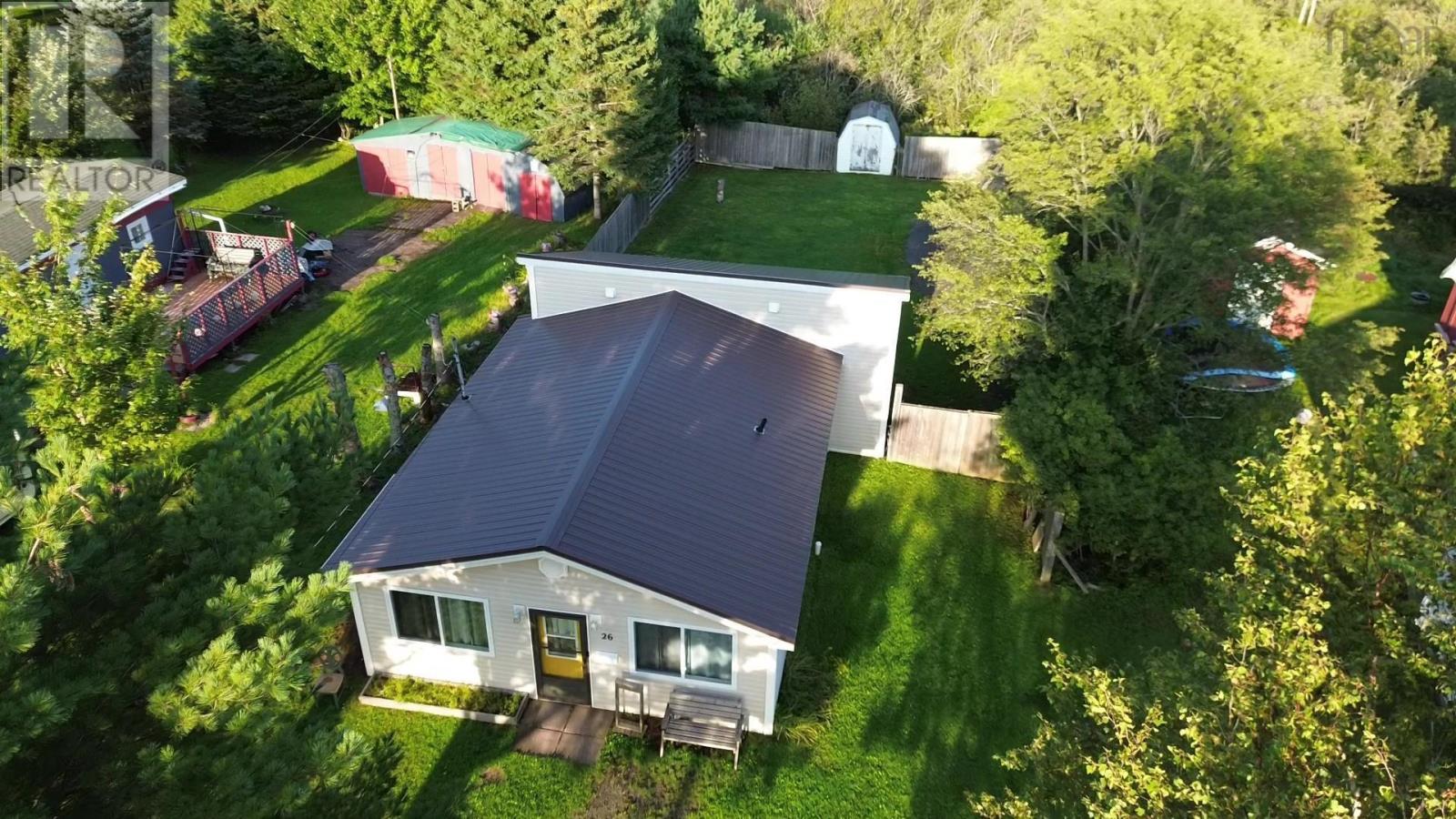 26 Johnson Avenue photo 3