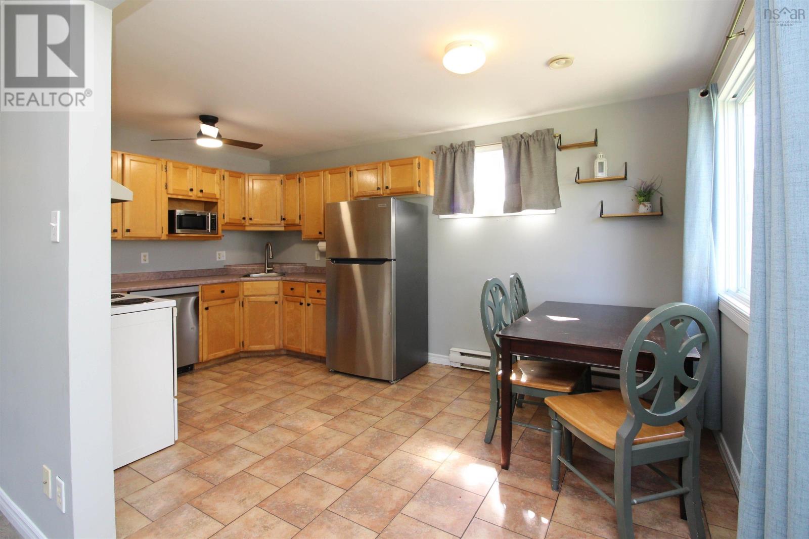 26 Johnson Avenue photo 13