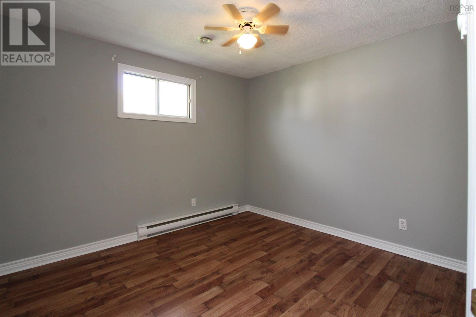 26 Johnson Avenue photo 19