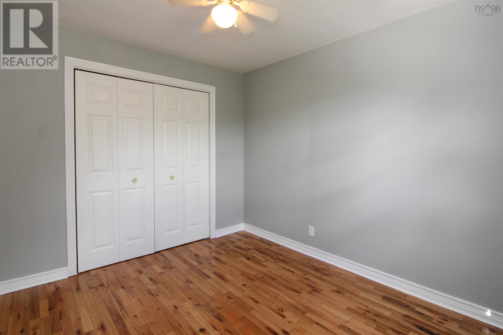 26 Johnson Avenue photo 22