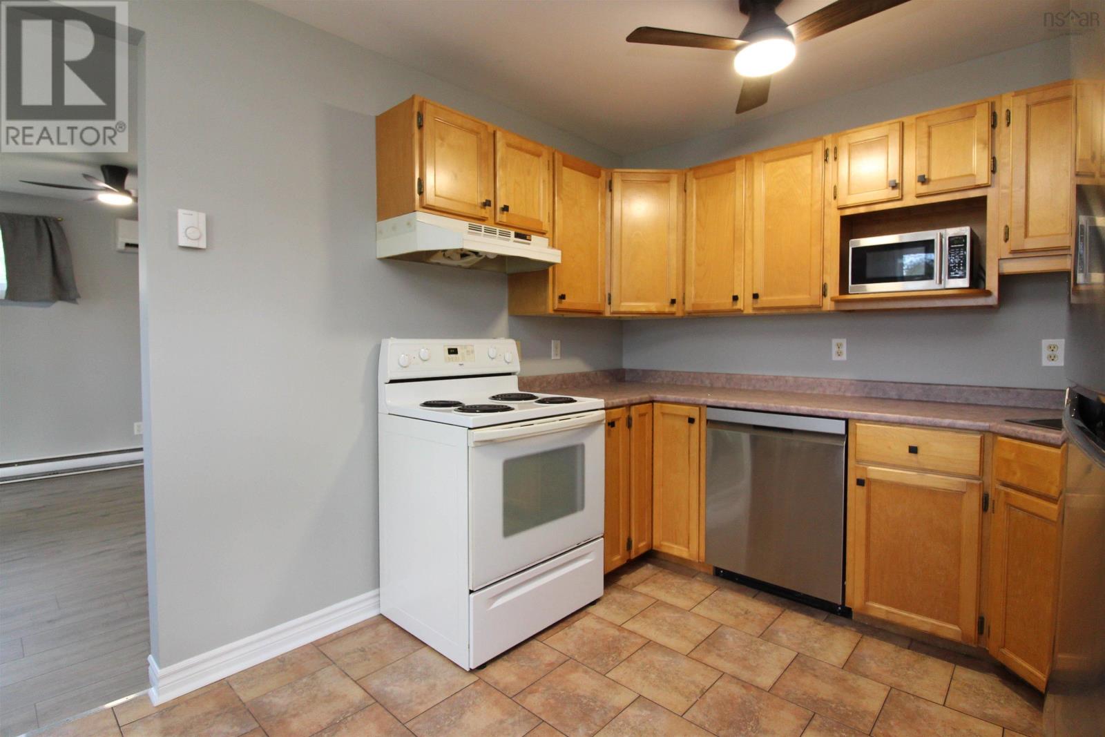 26 Johnson Avenue photo 11
