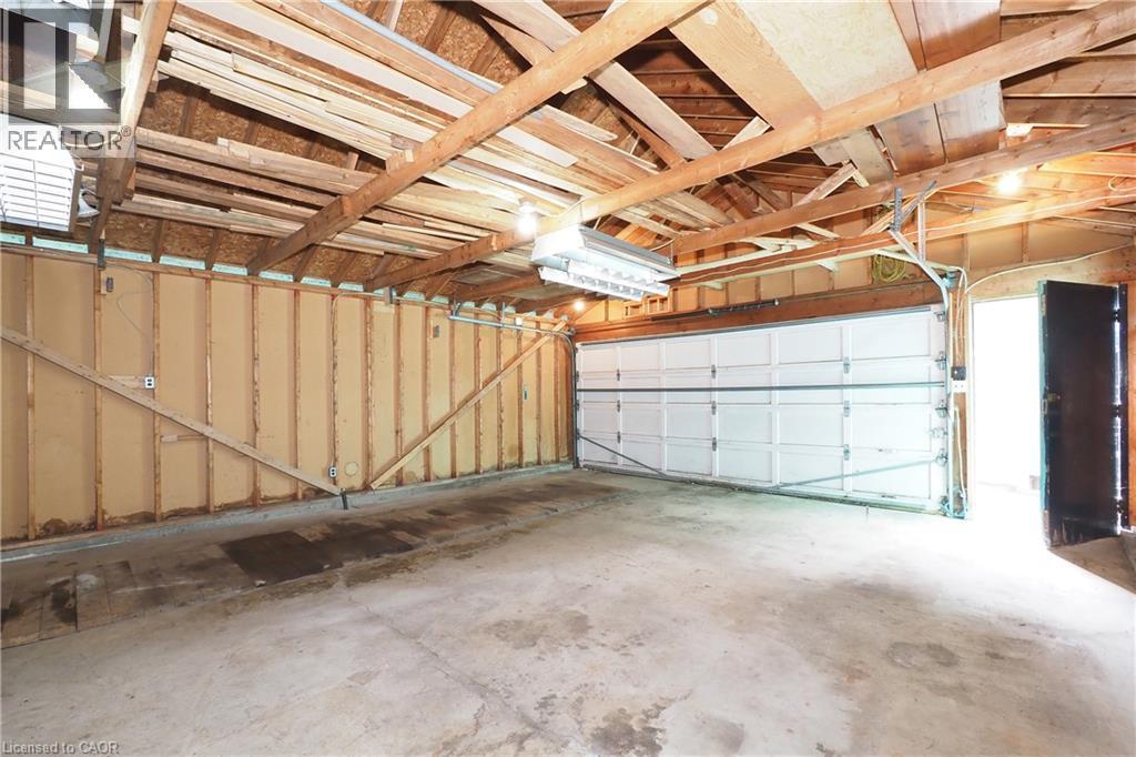 12 Oakwood Avenue, Kitchener, Ontario N2H 6G9 - Photo 38 - 40859571