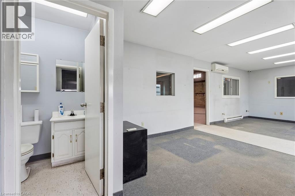 71 Biggar Avenue, Hamilton, Ontario  L8L 3Z3 - Photo 4 - 40865497