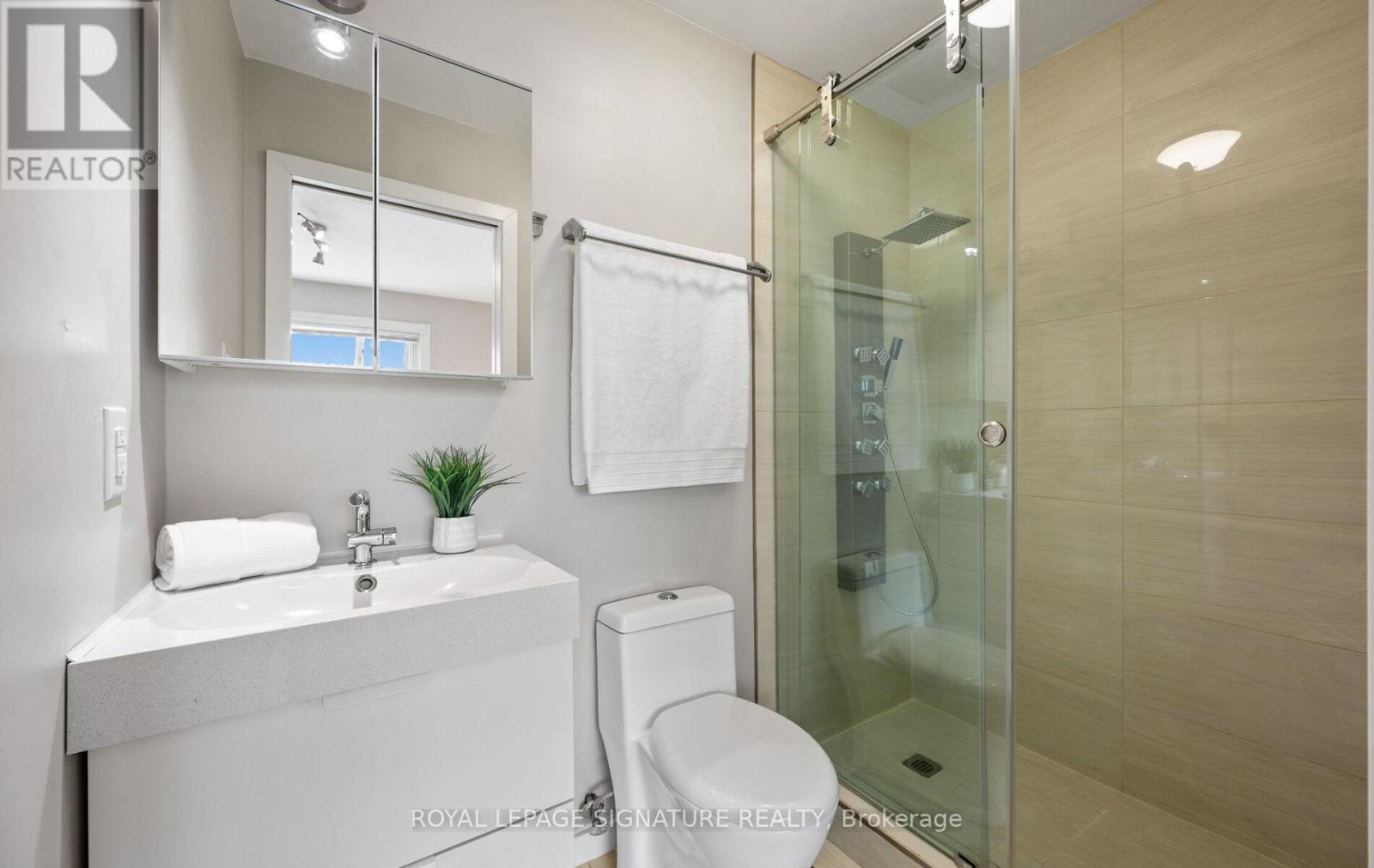 6943 Estoril Road, Mississauga, Ontario  L5N 1N3 - Photo 17 - W13784796