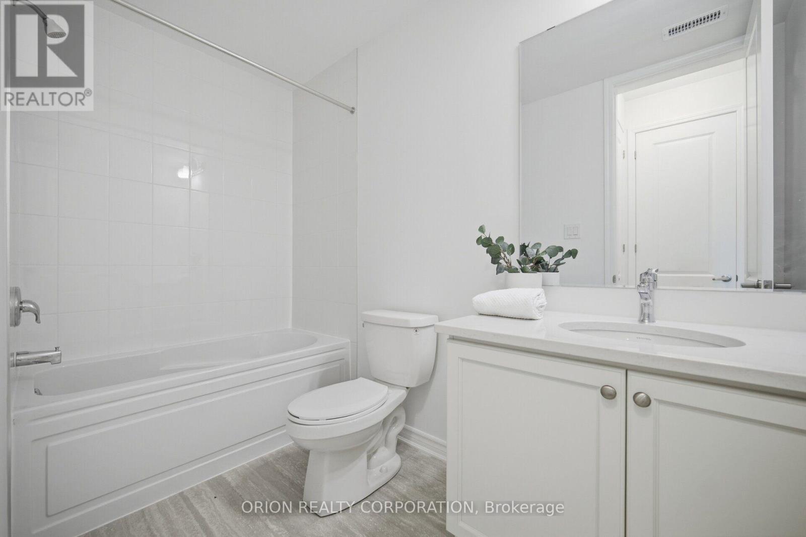704 Sargeant Place, Innisfil, Ontario  L9S 0S9 - Photo 13 - N13816330