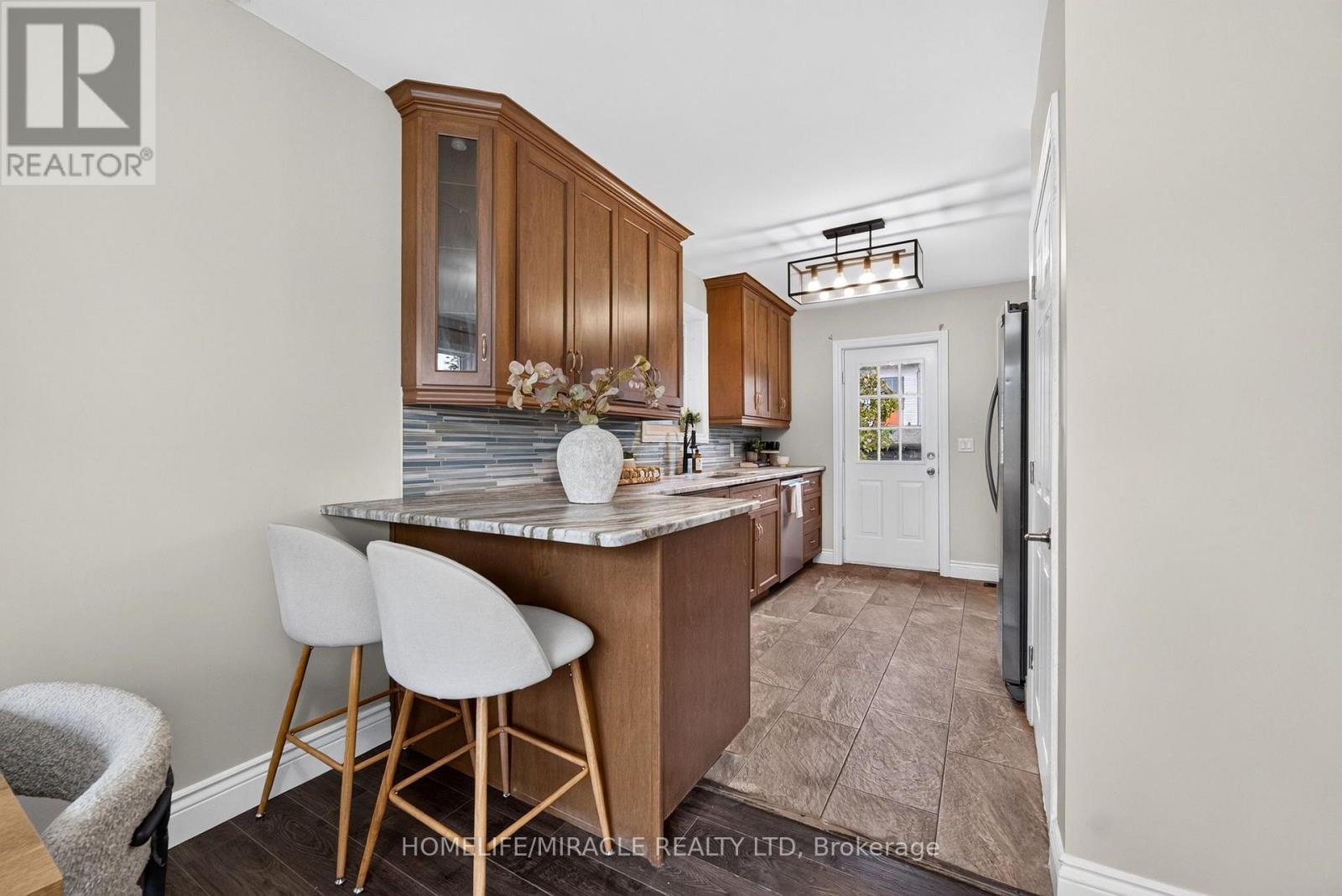 176 Avalon Place, Kitchener, Ontario  N2M 4N8 - Photo 14 - X13816382