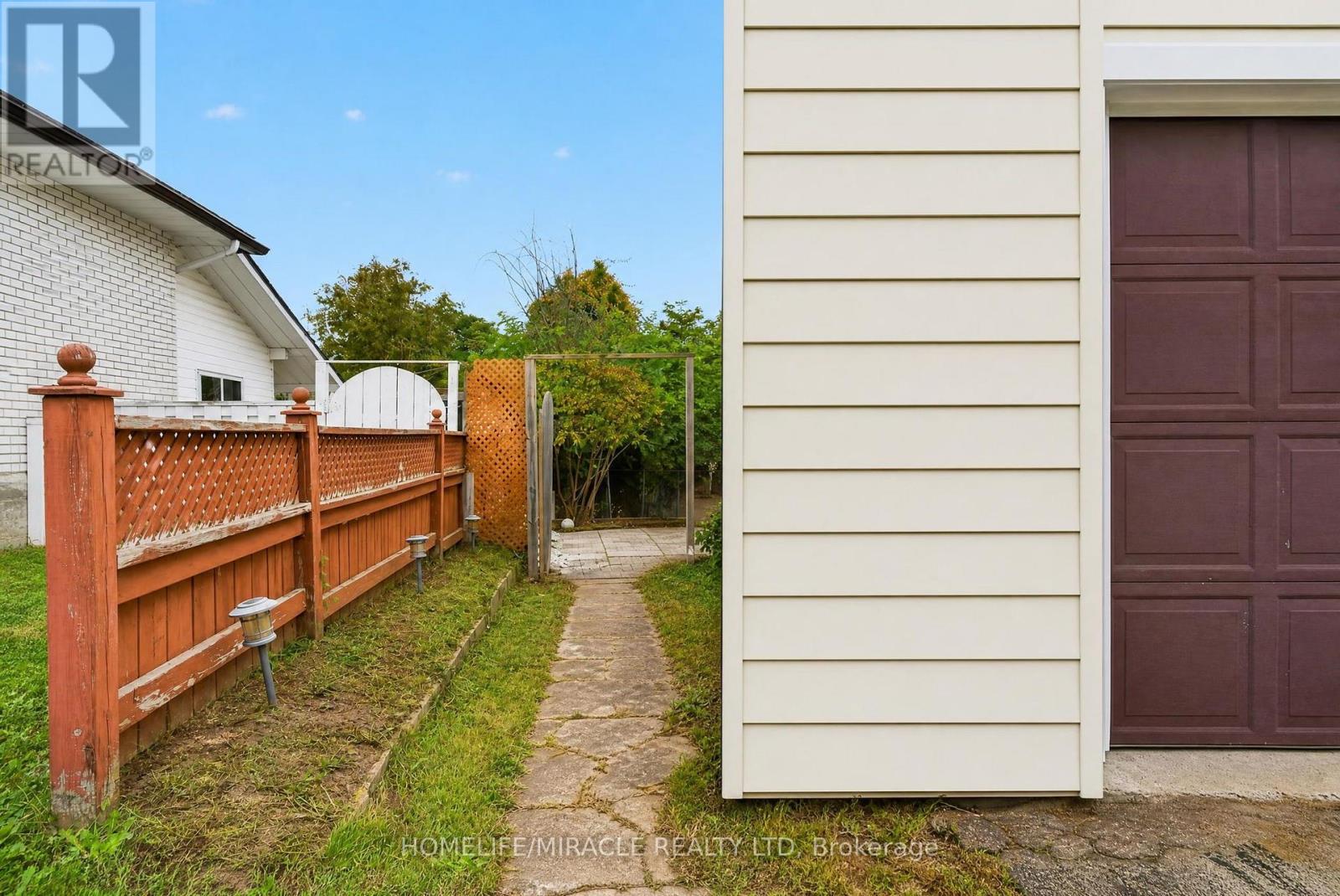 176 Avalon Place, Kitchener, Ontario  N2M 4N8 - Photo 42 - X13816382