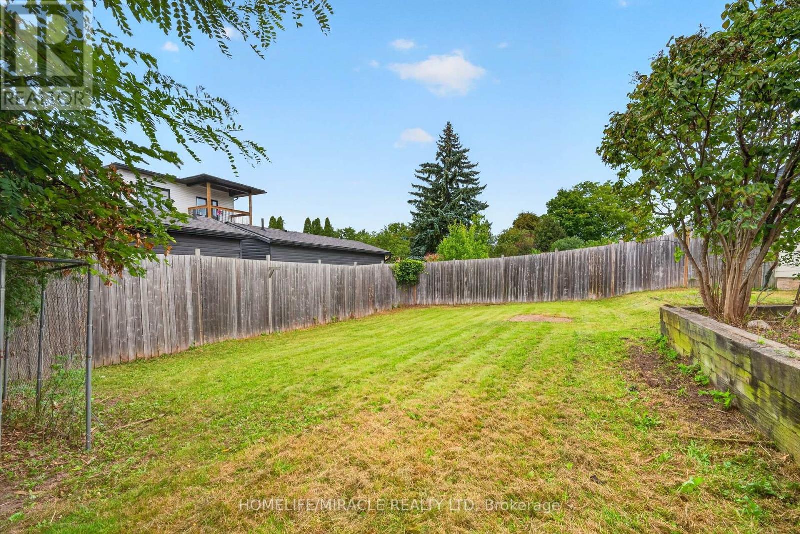 176 Avalon Place, Kitchener, Ontario  N2M 4N8 - Photo 45 - X13816382