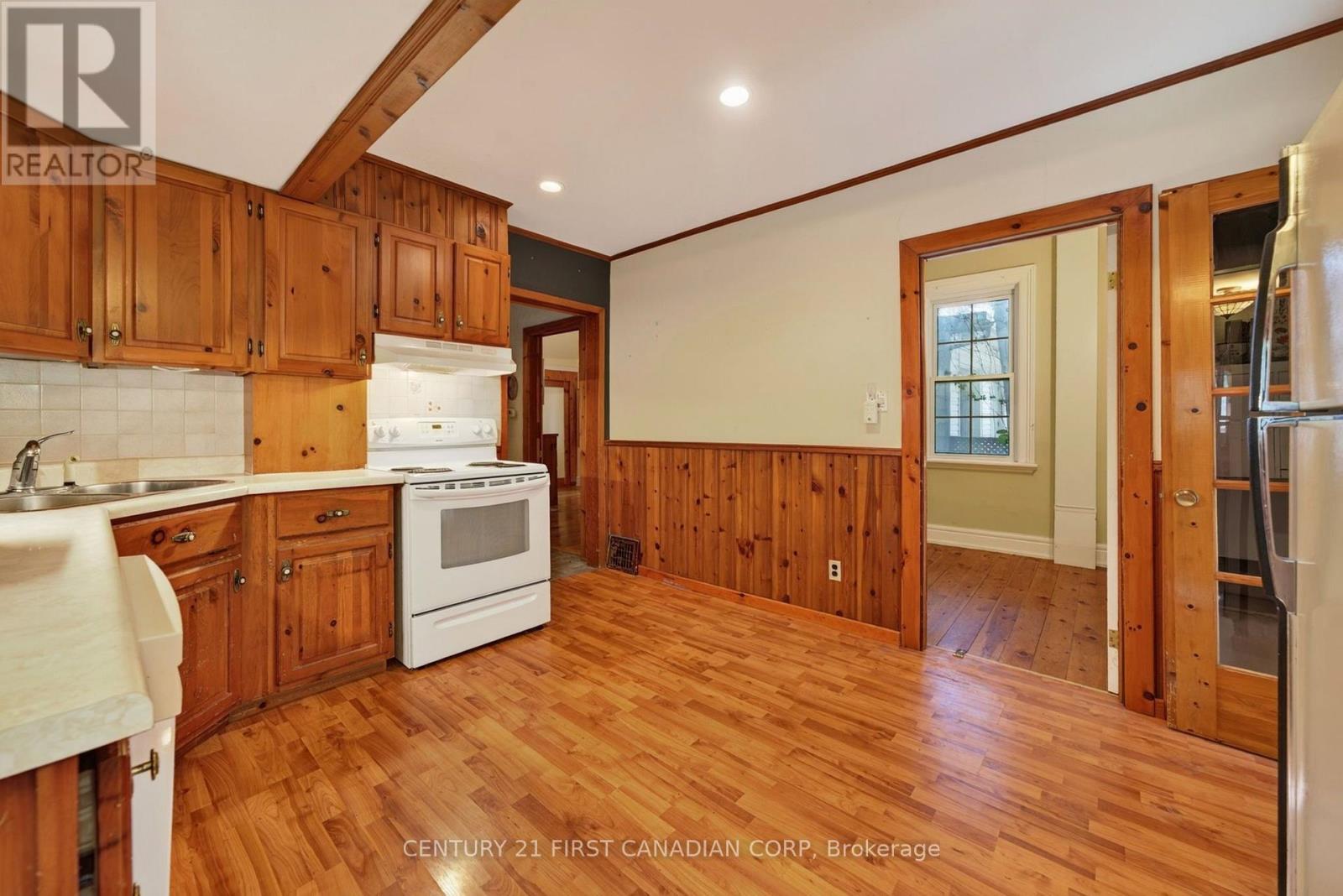 324 Ridout Street S, London South, Ontario  N6C 3Z3 - Photo 16 - X13817694