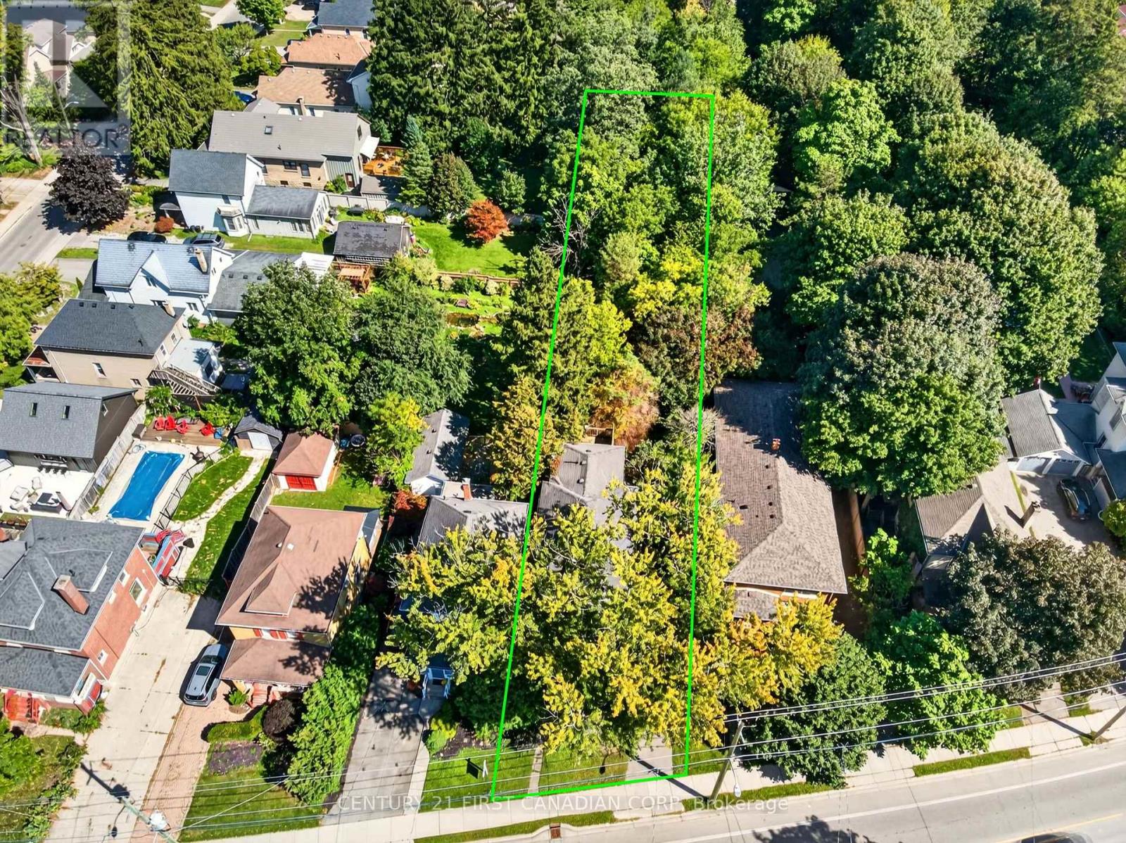 324 Ridout Street S, London South, Ontario  N6C 3Z3 - Photo 3 - X13817694