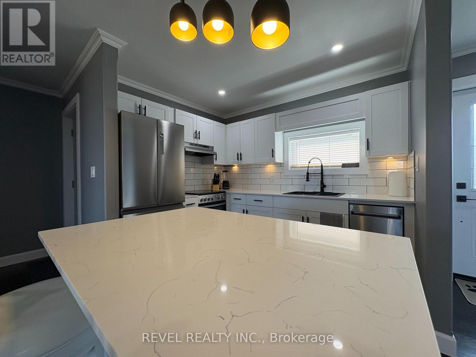 294 Chabot Crescent, Mattice-Val Cote, Ontario  P0L 1T0 - Photo 5 - T13817720