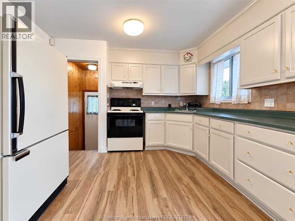 84 Holland Avenue, Chatham, Ontario  N7M 2C7 - Photo 18 - 26022777