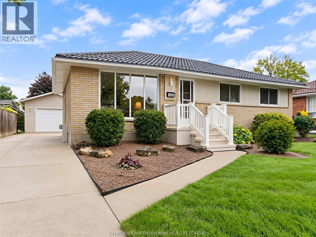84 Holland Avenue, Chatham, Ontario  N7M 2C7 - Photo 2 - 26022777