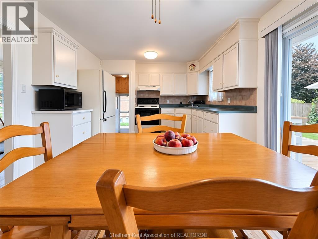 84 Holland Avenue, Chatham, Ontario  N7M 2C7 - Photo 23 - 26022777