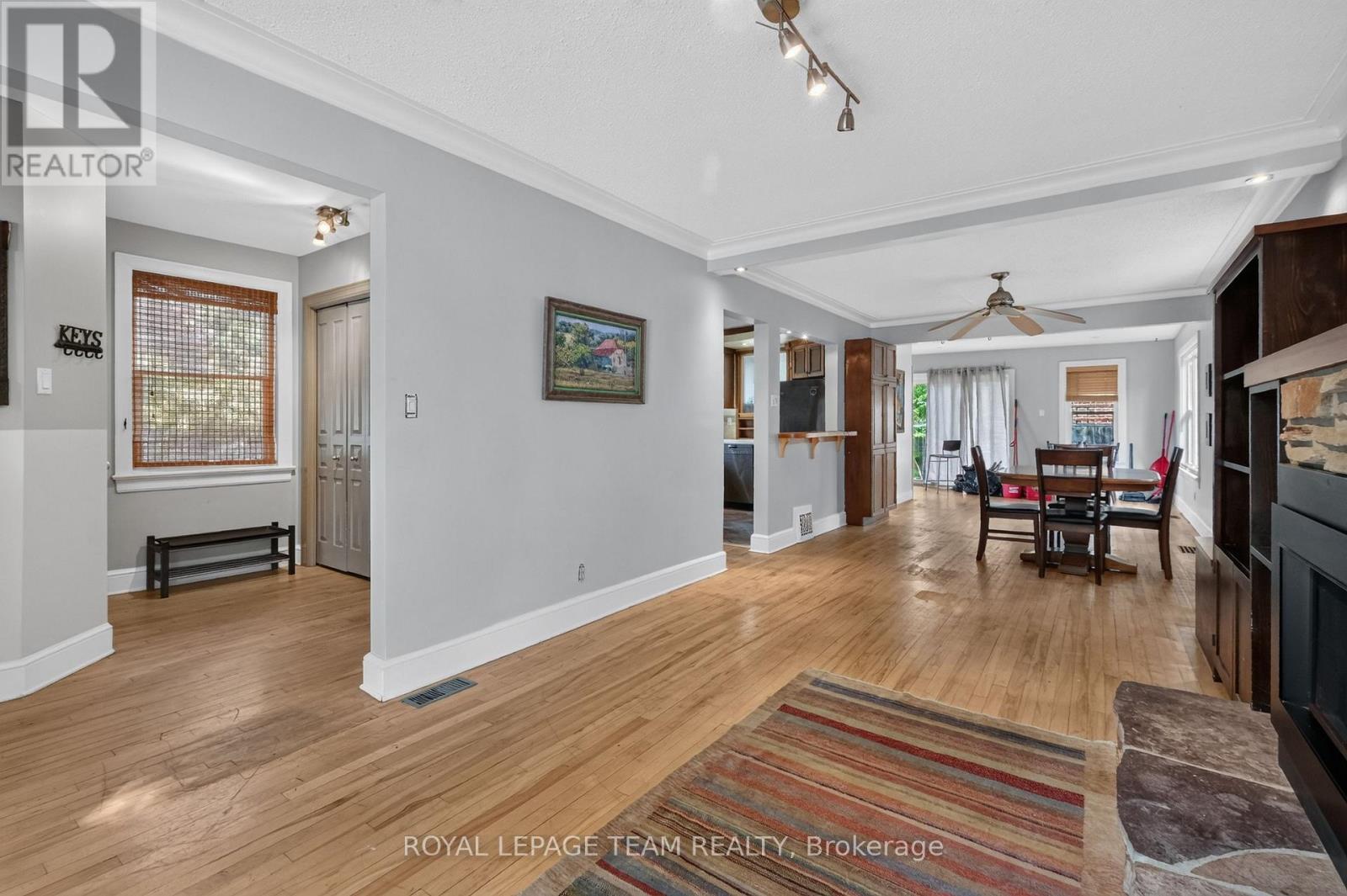 223 Mcgillivray Street, Ottawa, Ontario  K1S 1L1 - Photo 3 - X13817756