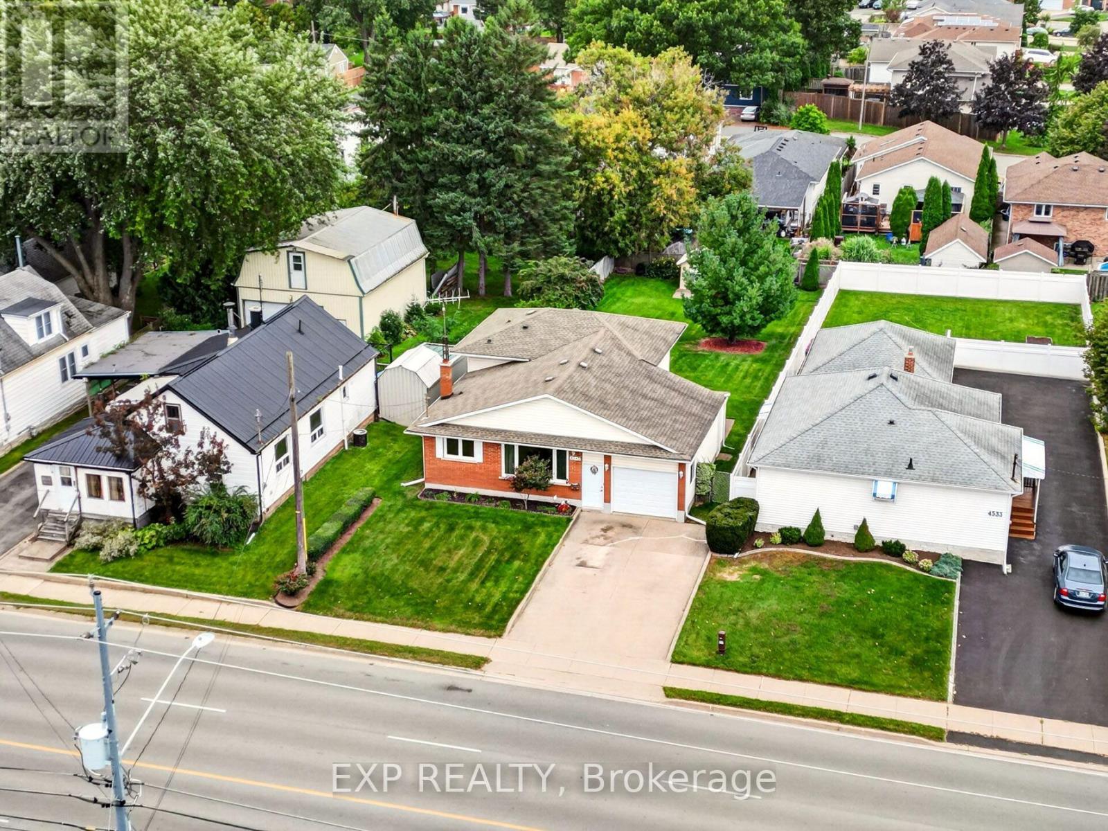 4543 Montrose Road, Niagara Falls (Ascot), Ontario  L2H 1K1 - Photo 2 - X13817636