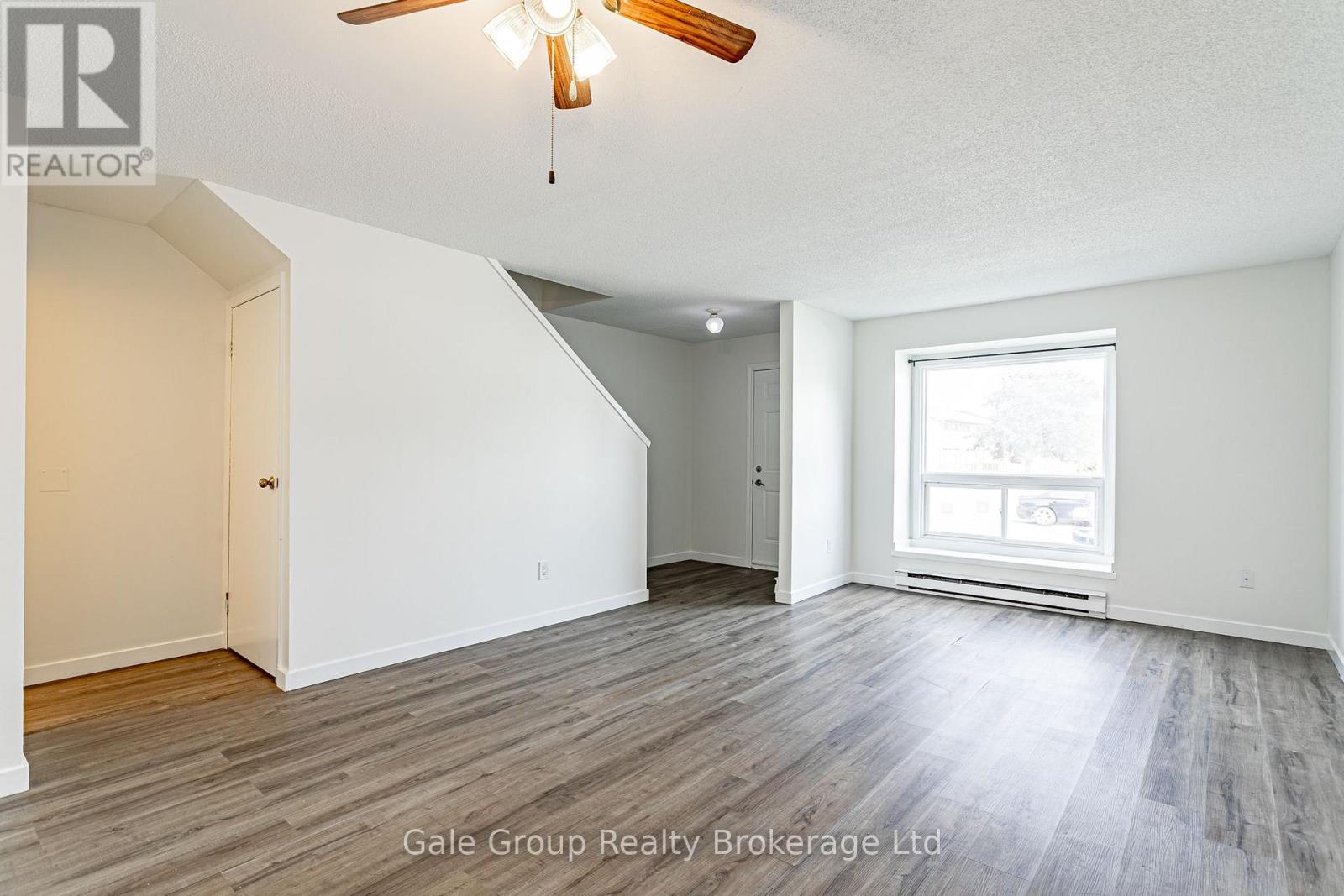 4 - 370 Springbank Avenue, Woodstock, Ontario  N4T 1L3 - Photo 5 - X13817748