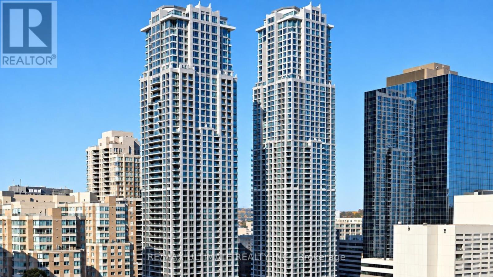4212 - 761 BAY STREET