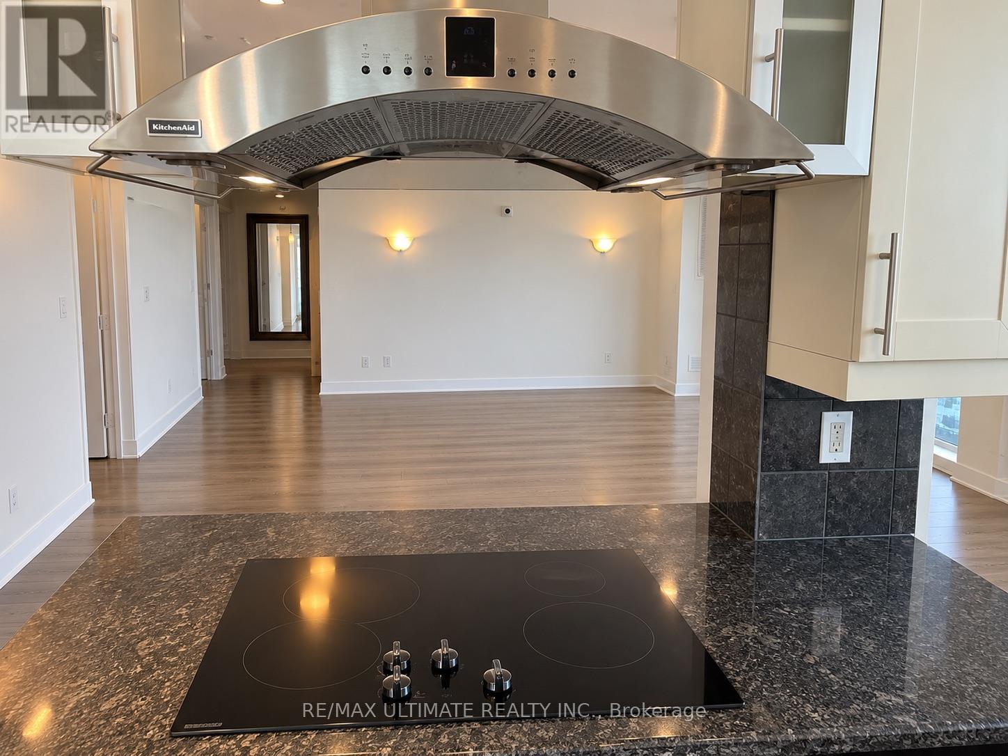 4212 - 761 Bay Street, Toronto, Ontario  M5G 2R2 - Photo 17 - C13817600
