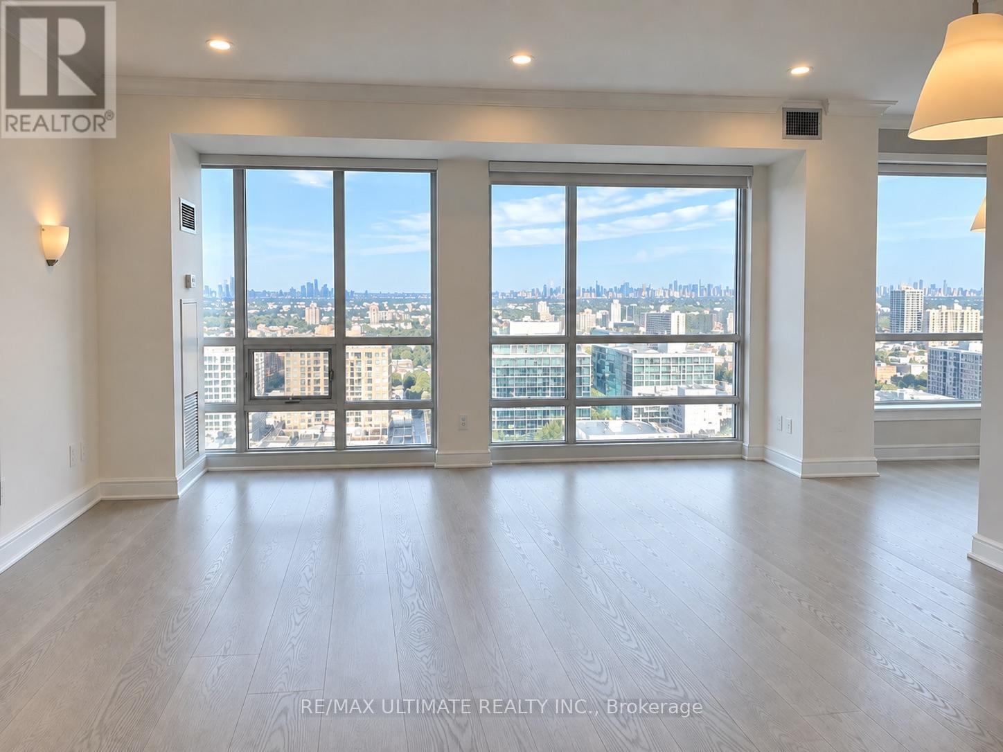 4212 - 761 Bay Street, Toronto, Ontario  M5G 2R2 - Photo 4 - C13817600