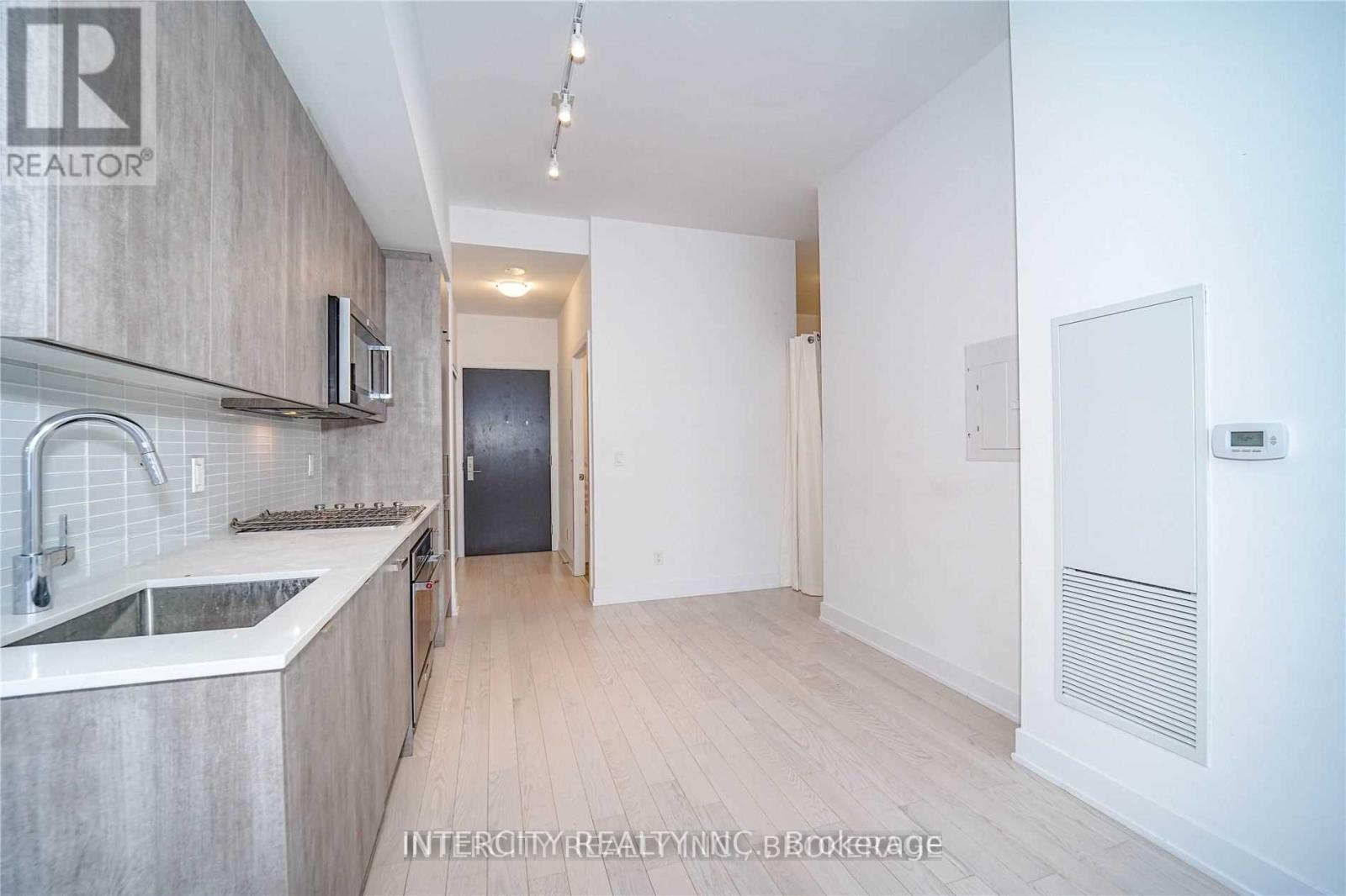 201 - 181 Bedford Road, Toronto, Ontario  M5R 0C2 - Photo 15 - C13817688
