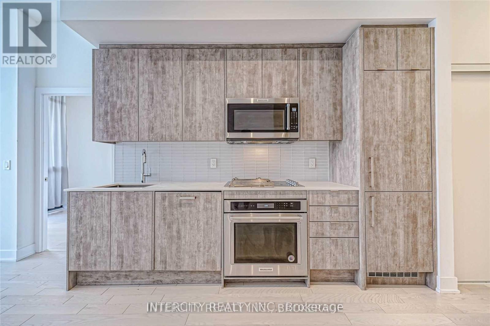 201 - 181 Bedford Road, Toronto, Ontario  M5R 0C2 - Photo 16 - C13817688