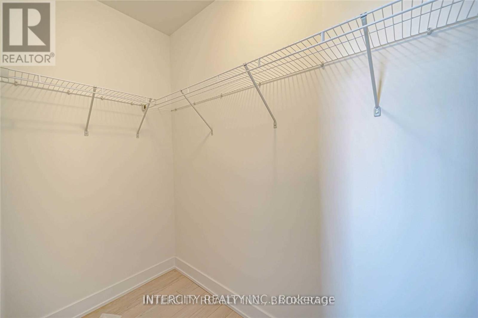 201 - 181 Bedford Road, Toronto, Ontario  M5R 0C2 - Photo 18 - C13817688