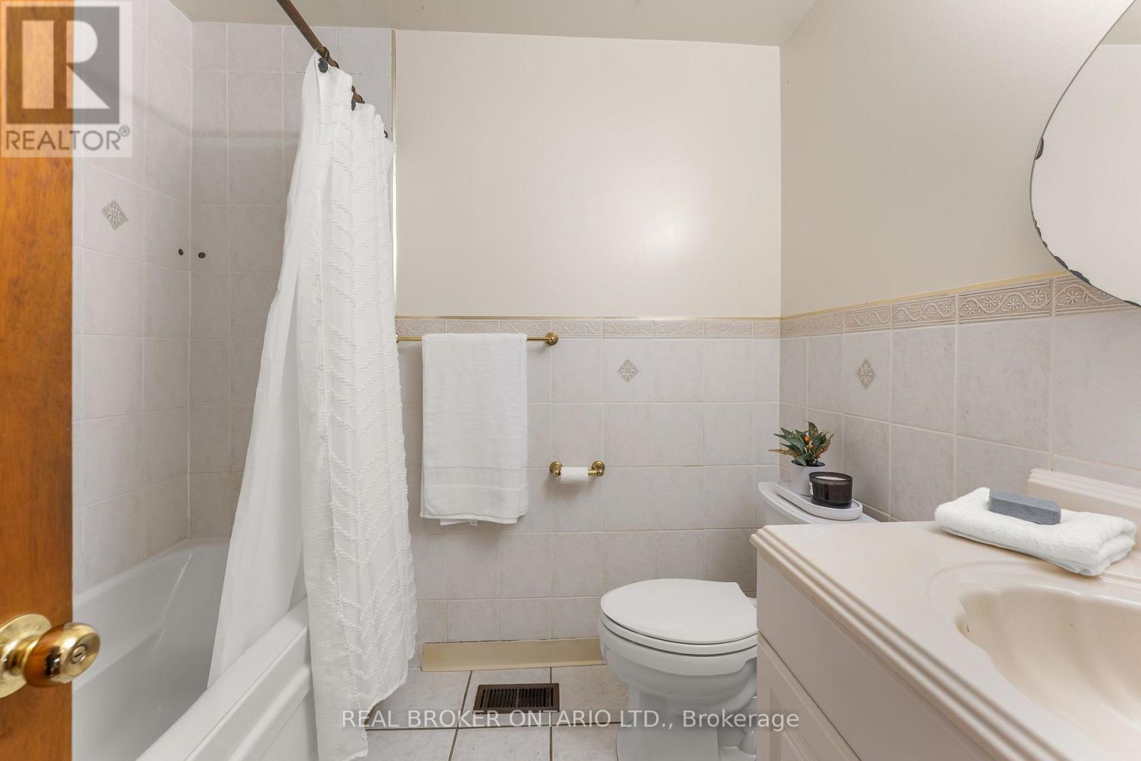 55 Rayoak Drive, Toronto, Ontario  M3A 2Y5 - Photo 17 - C13817716
