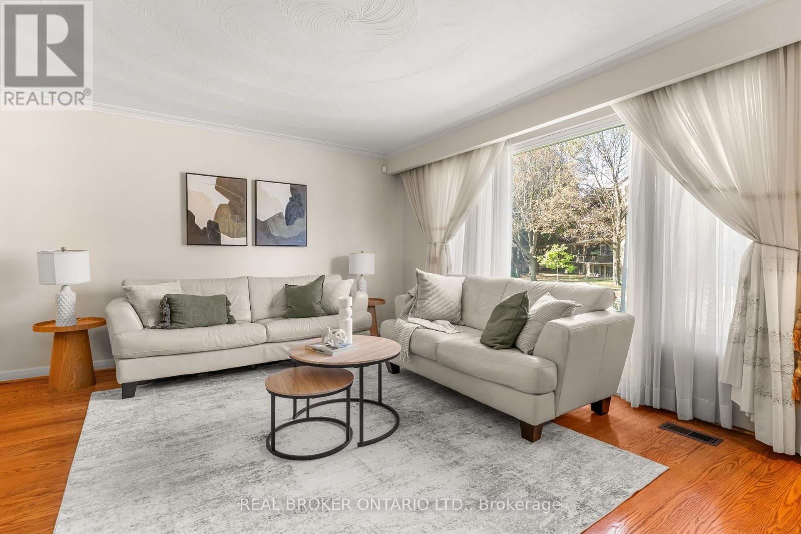 55 Rayoak Drive, Toronto, Ontario  M3A 2Y5 - Photo 6 - C13817716